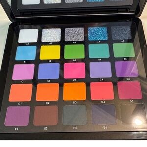 Anastasia Beverly Hills Norvina Palette Volume 6
